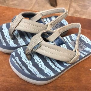 Toddler Reef Sandals size 3/4